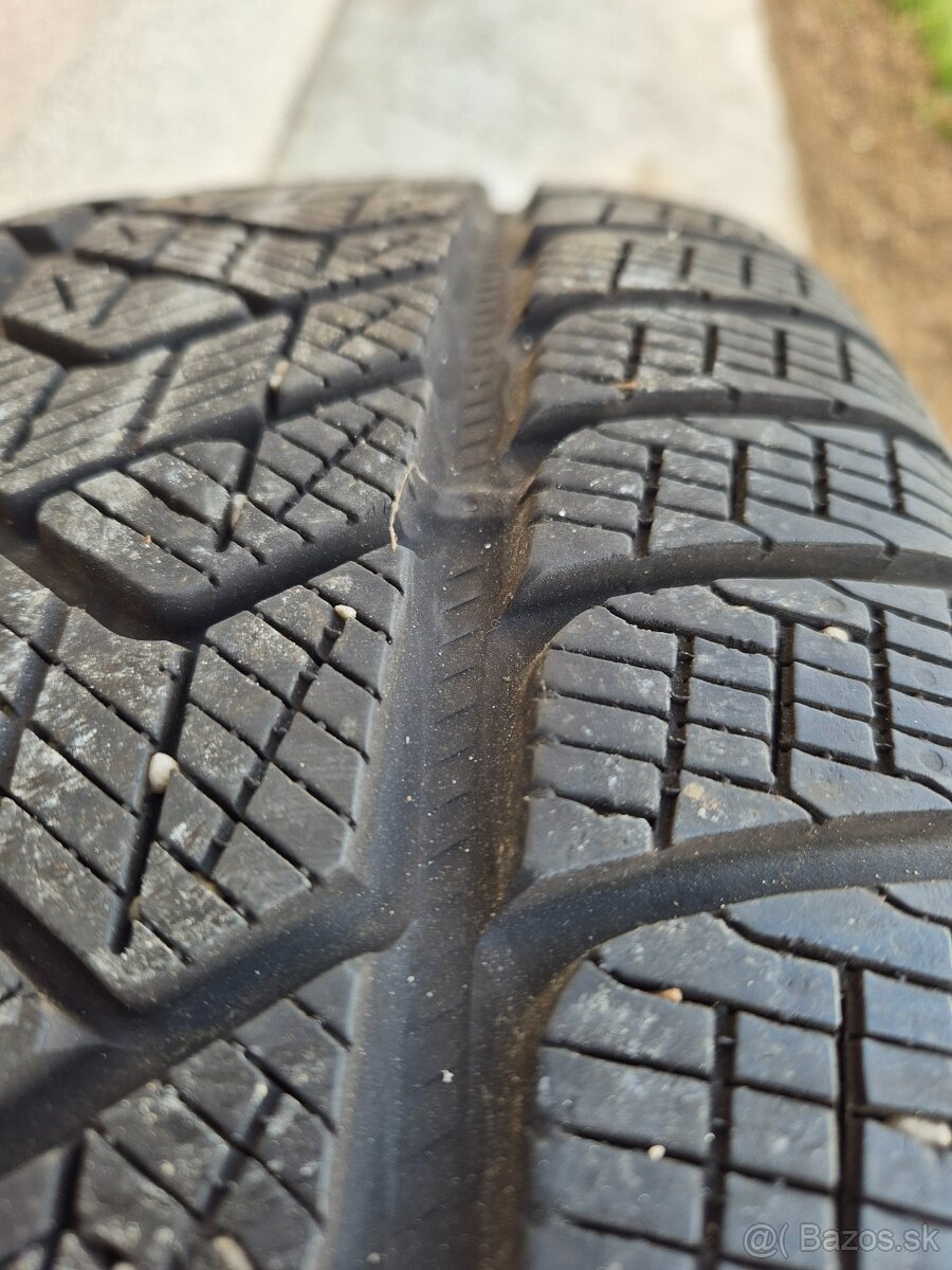 Zimna pneumatika 235/60 R18 107H - 3