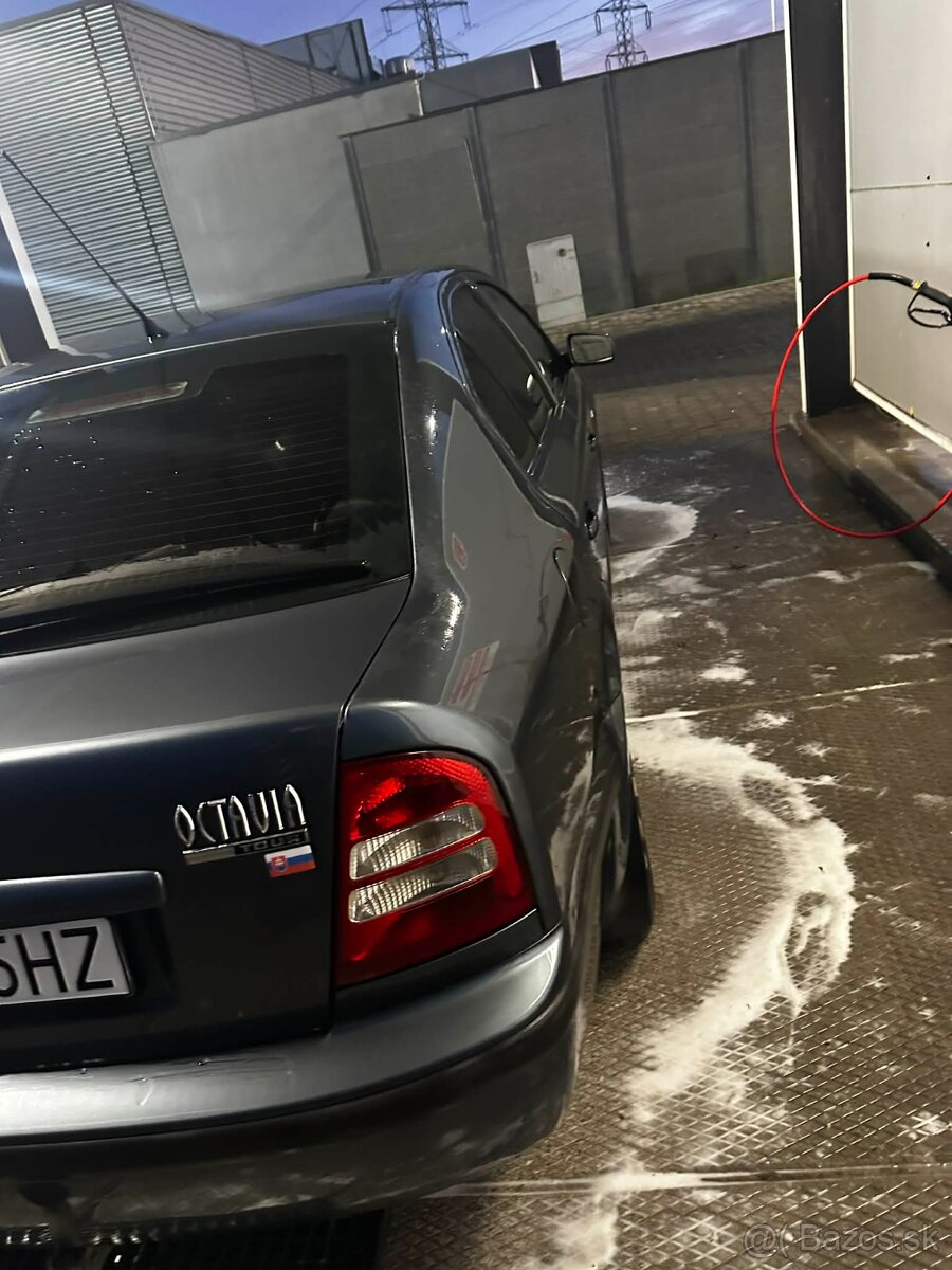 Škoda Octavia 1.6 75KW Benzín - 3
