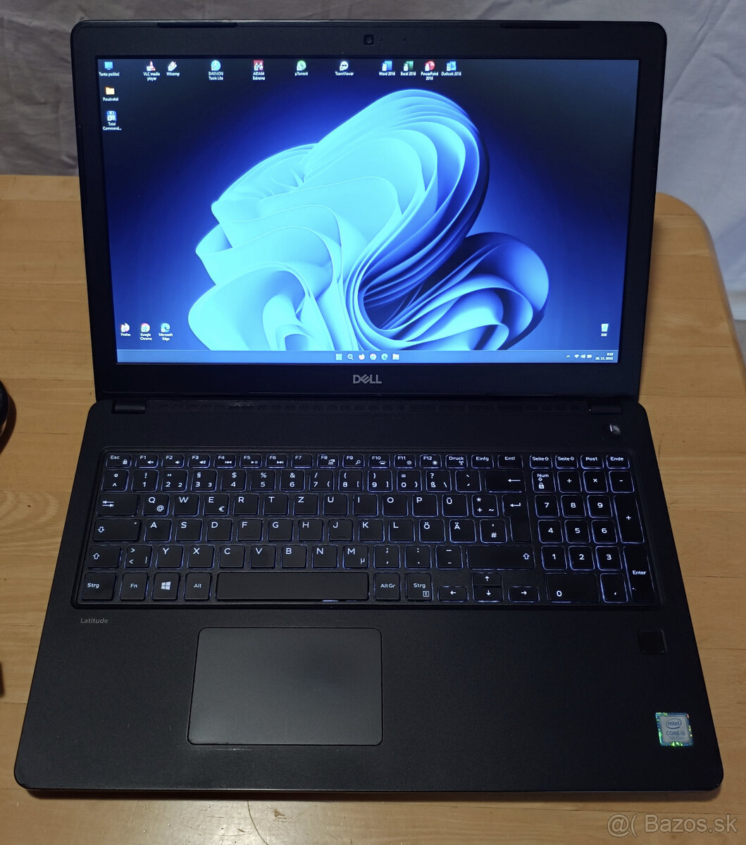 Notebook DELL Latitude 3580 - i5 / SSD / AMD grafika - 3