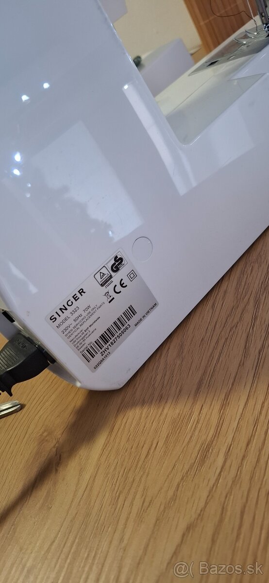 Šijací stroj Singer 3323 - 3