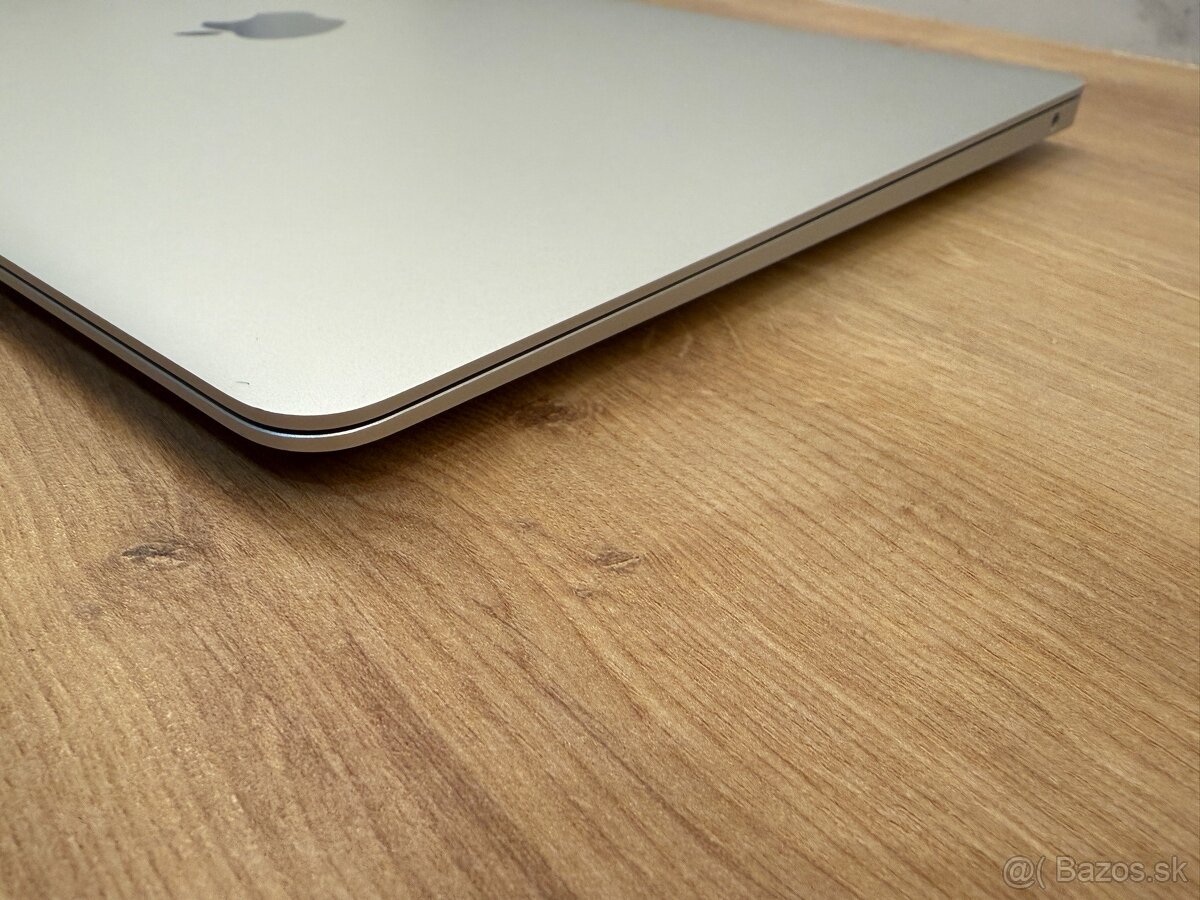 Macbook Air M1 Silver - 3