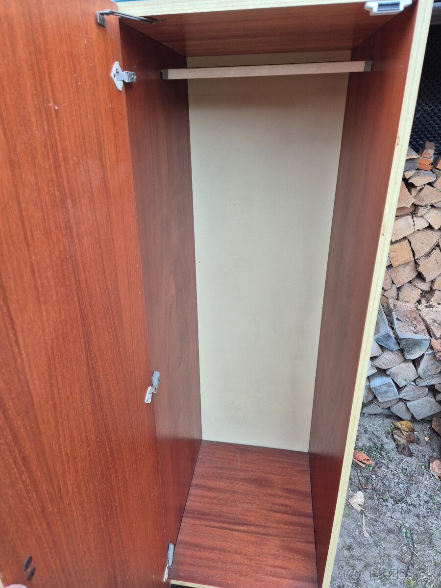 Darujem skriňu za odvoz - 3