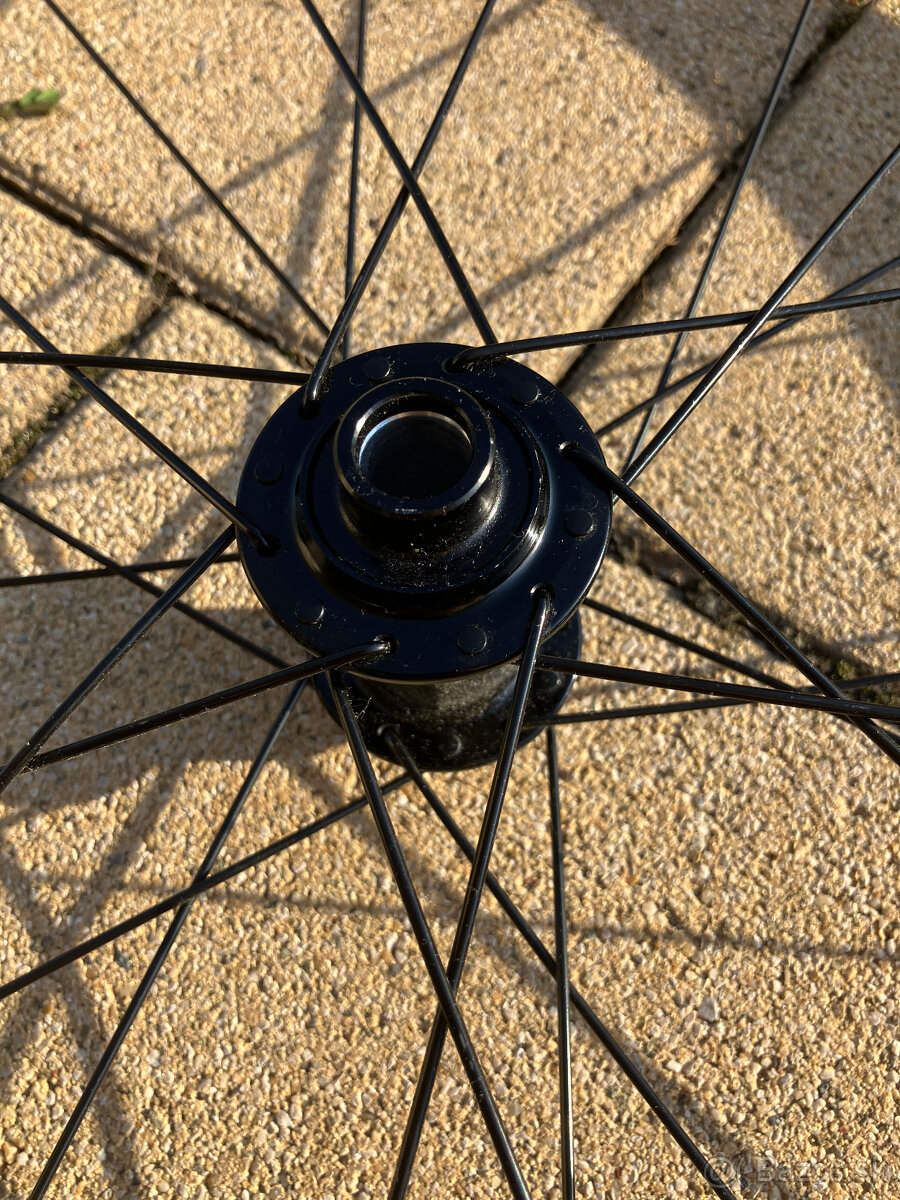 Poškodené kolesá Bontrager - 3