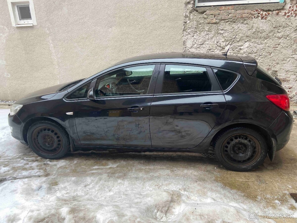 Predám Opel Astra - 3