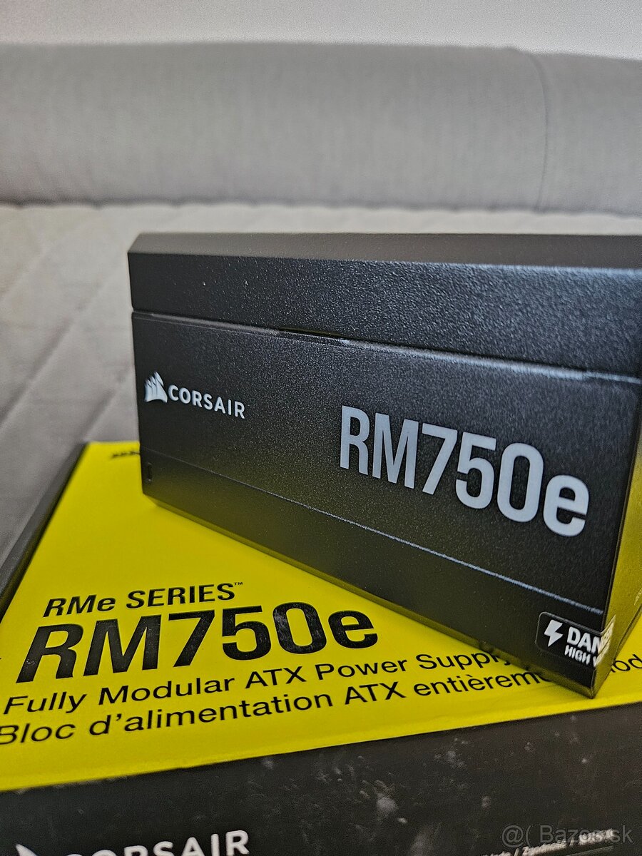 Corsair RM750e - 750W - 3