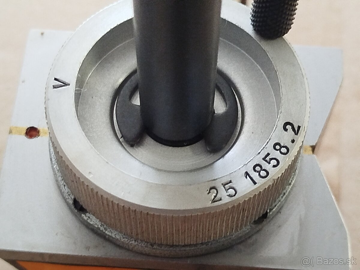 Magnetický stojánok ZVL 251858,2 - 3