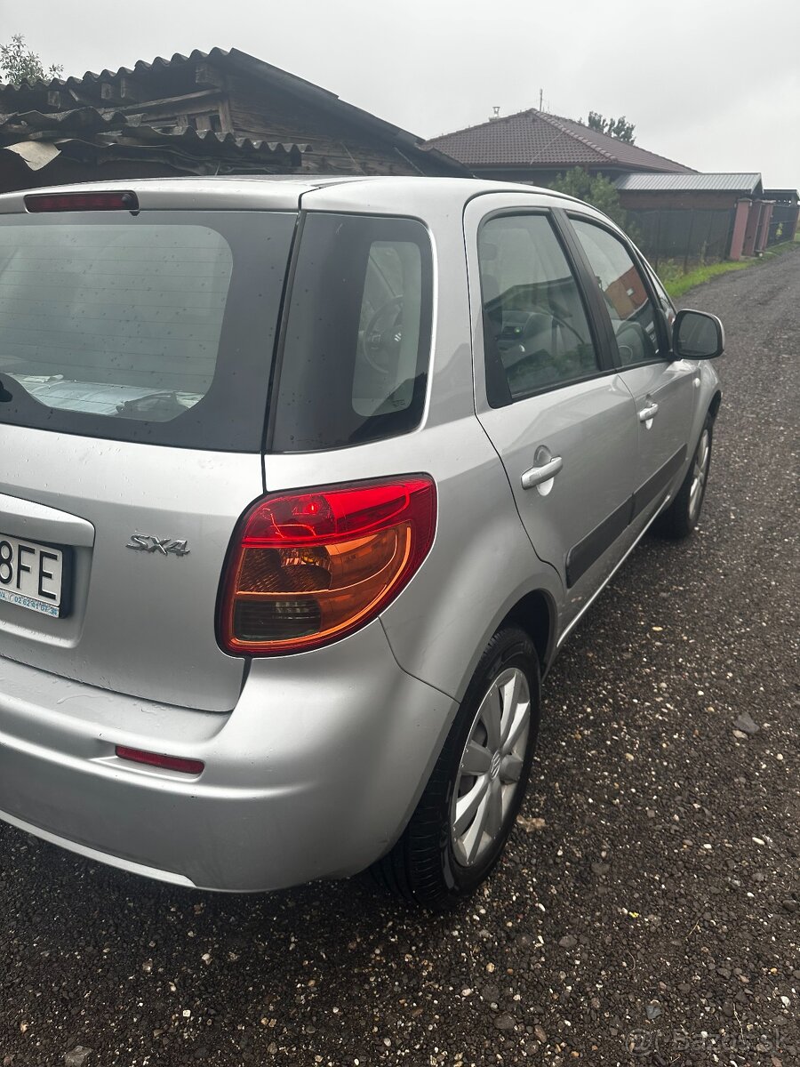 Suzuki SX4 1.5 82KW 50 000km - 3