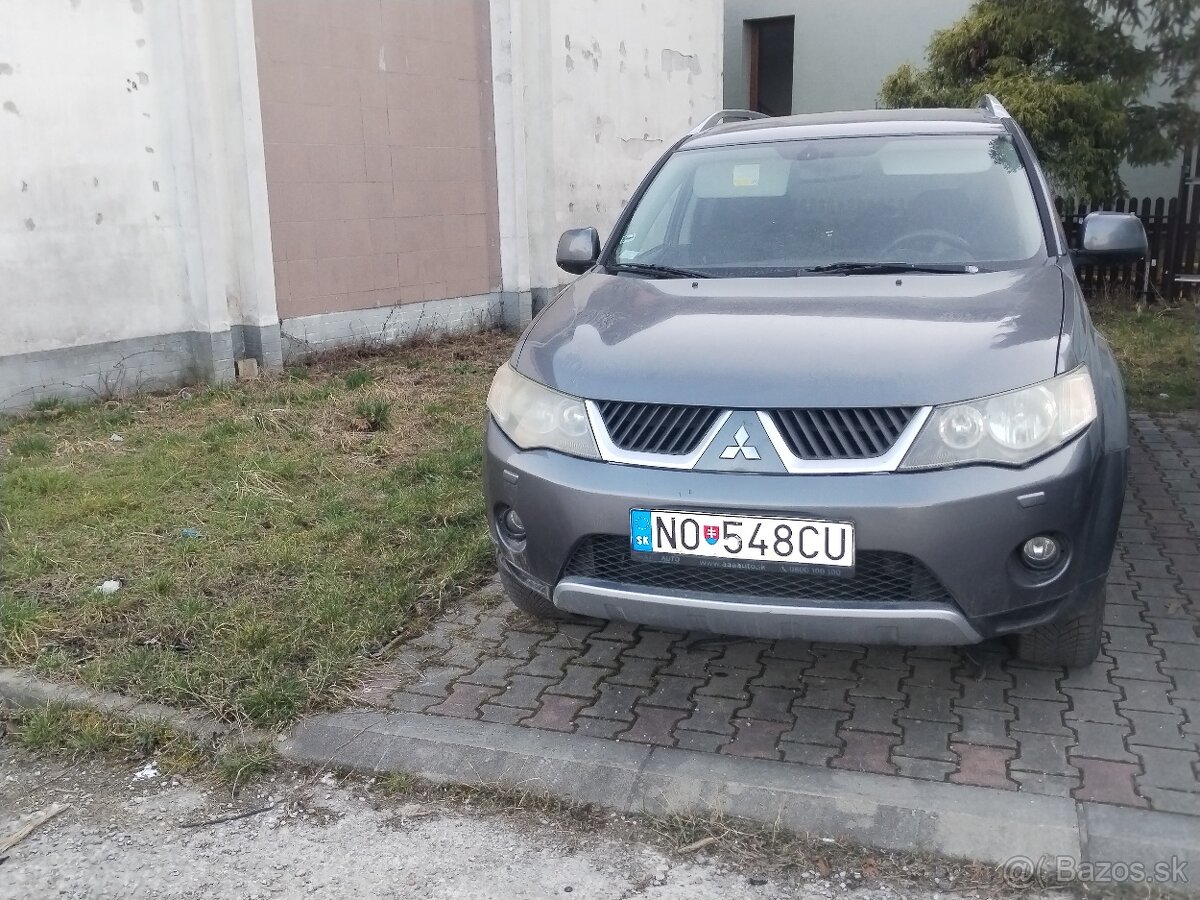 Mitsubishi Outlender - 3