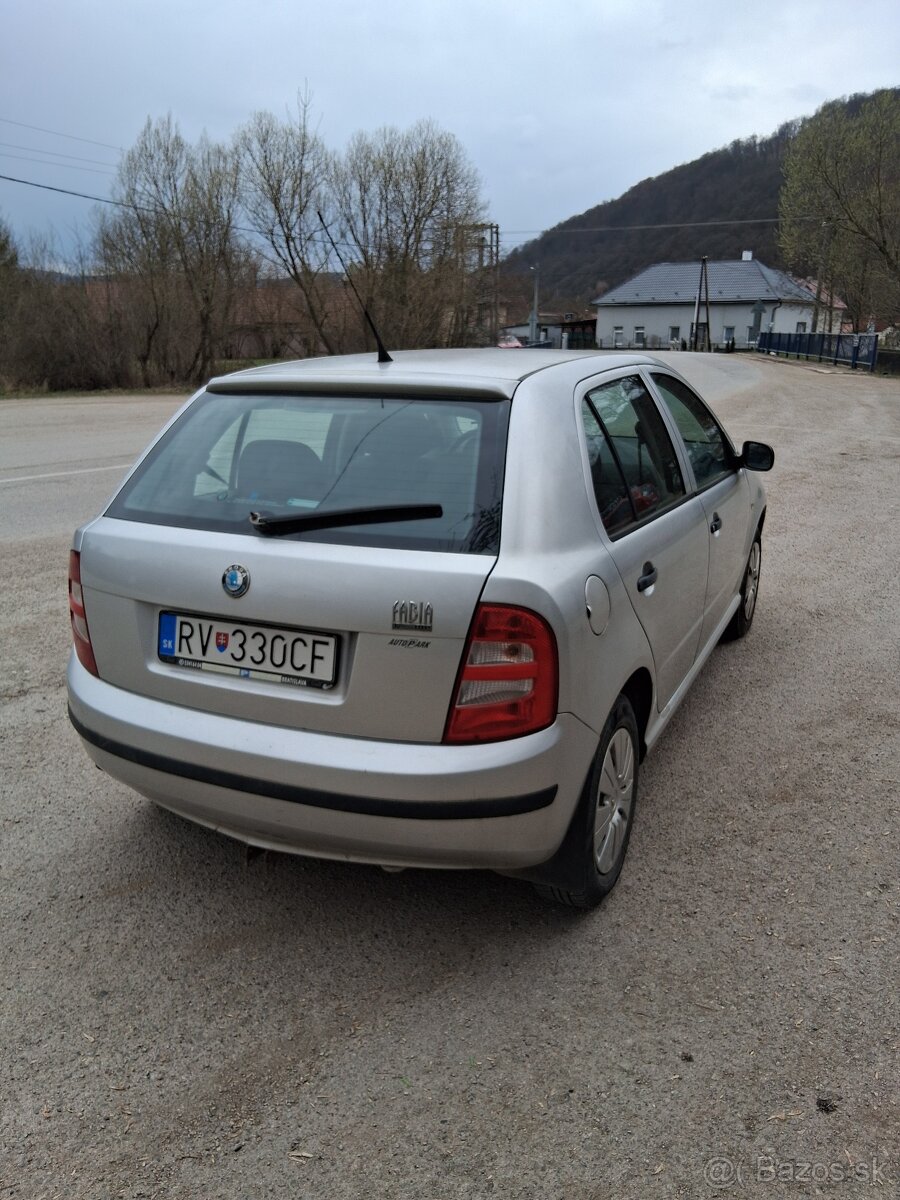 Škoda Fabia 1.2i 40kw - 3