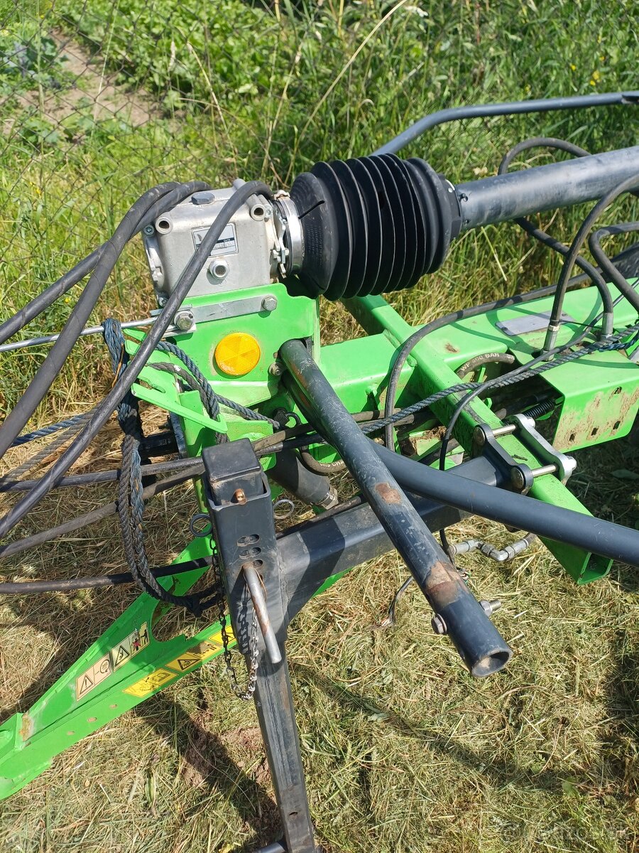 Zhrňovač sena, hrabačka, riadkovač sena, dvojrotor, deutz - 3