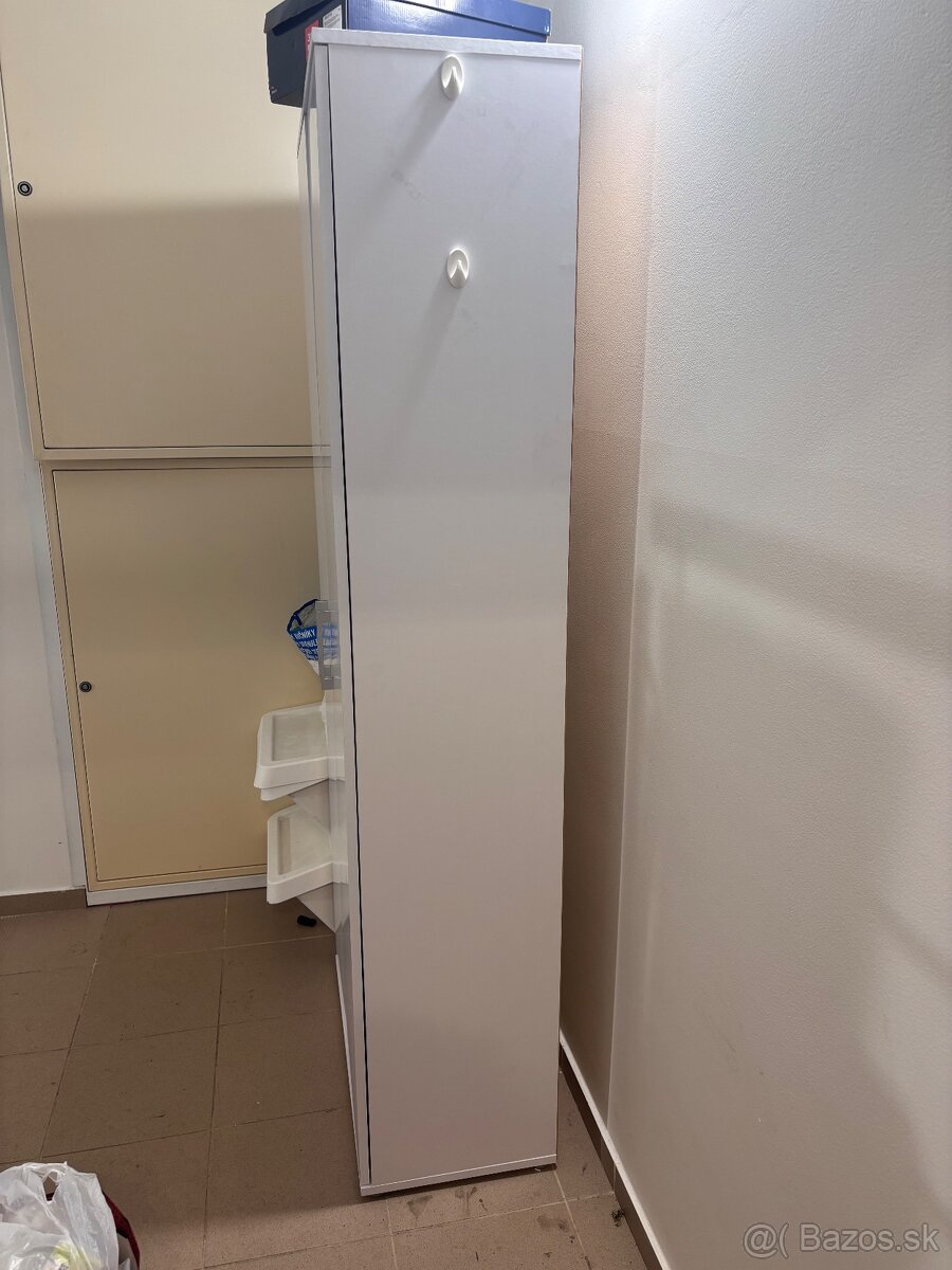 Biela policova skrina - 3
