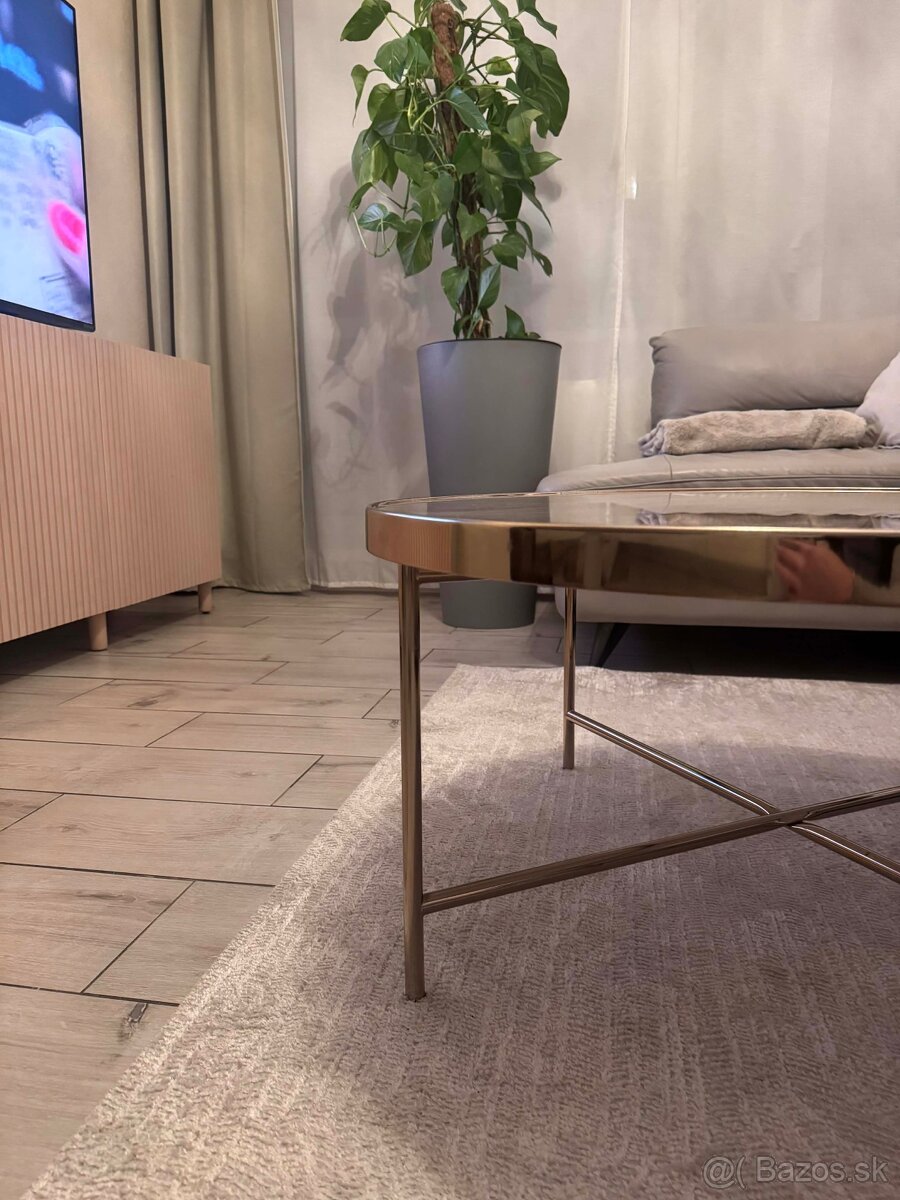 Konferenčný stolík - 3