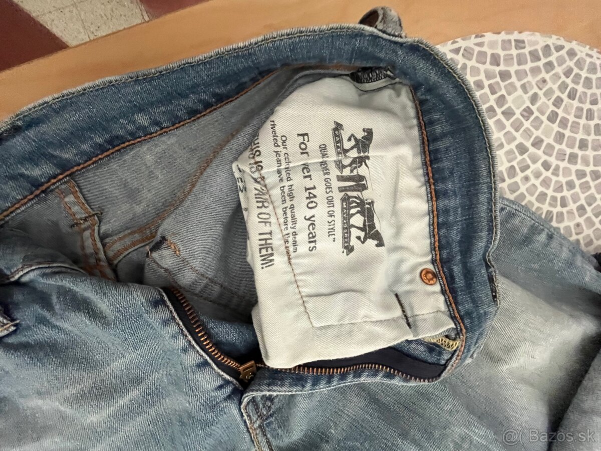 Levis kratasy 32inch - 3