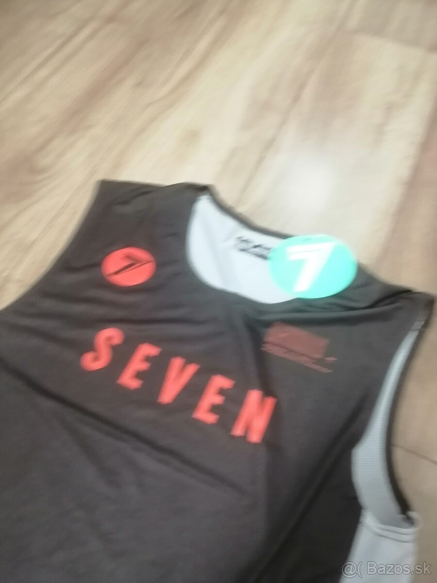 Seven Zero - 3