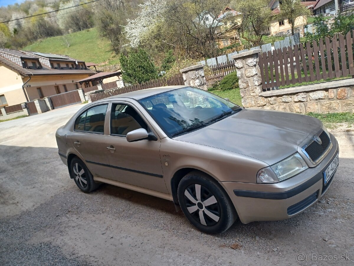 Škoda Octavia 1.6i 74kw - 3