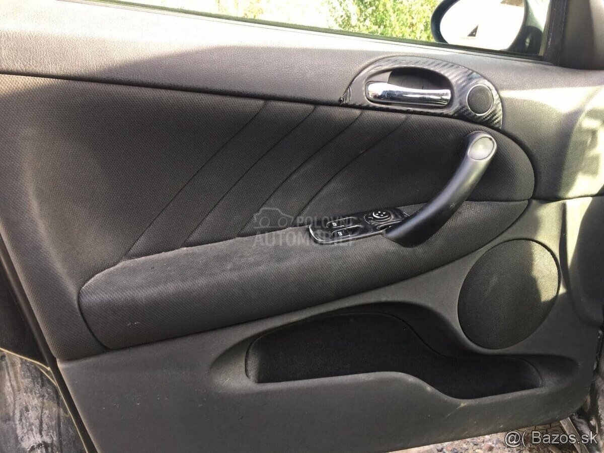 Predám dverové čalúnenie / tapacíry ALFA ROMEO 147. - 3
