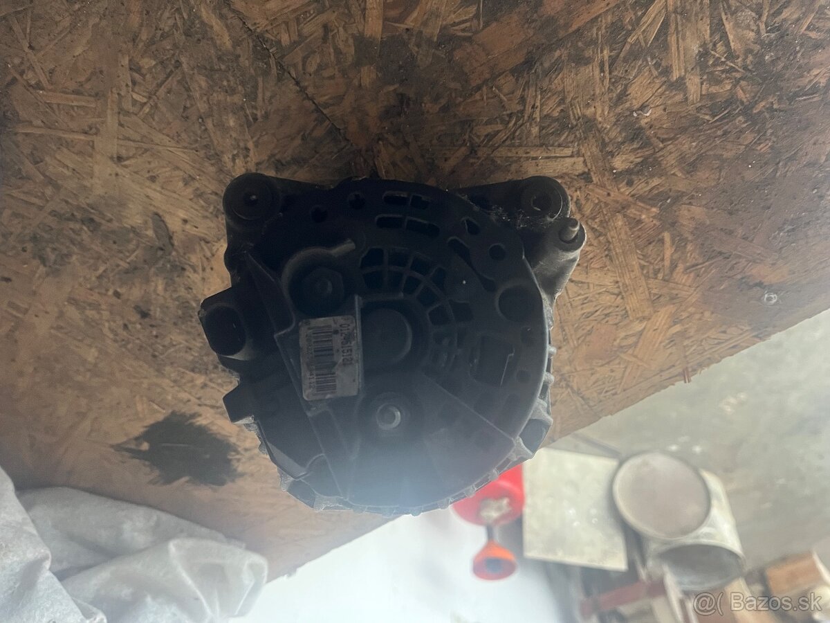 Alternátor Passat b5,5 - 3