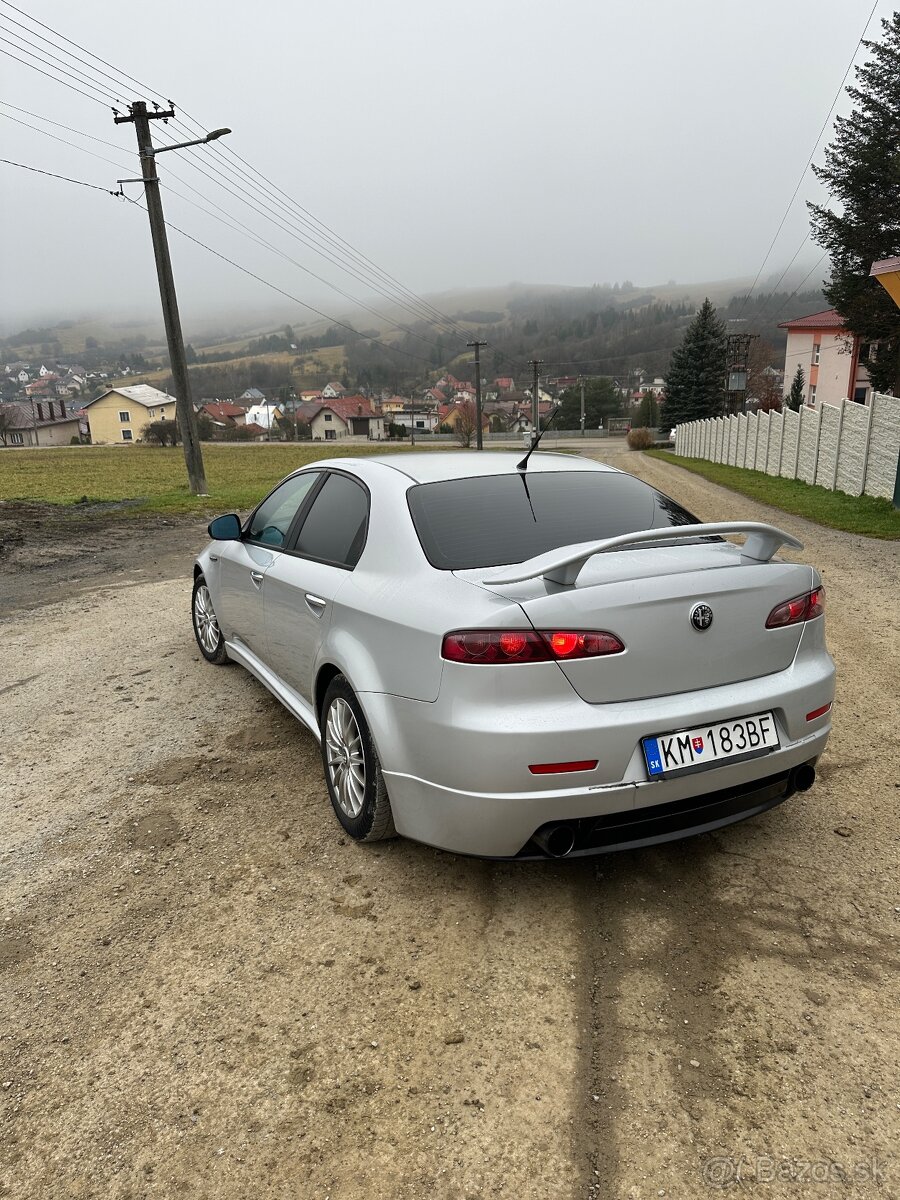 Alfa Romeo 159 - 3