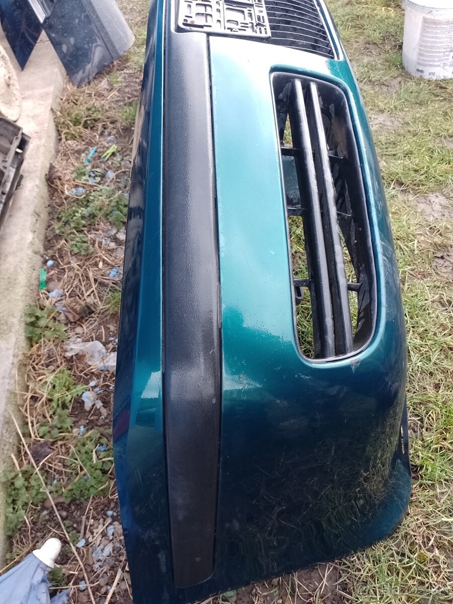 Predám predný nárazník na škoda Octavia 1 facelift - 3