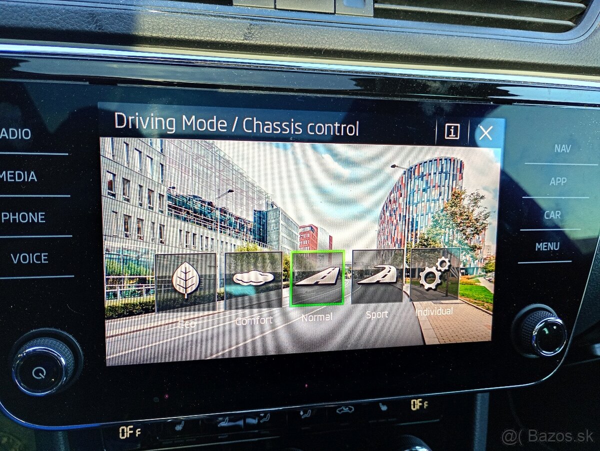 Predám Škoda Superb 3 combi ročník 2022 DSG - 3