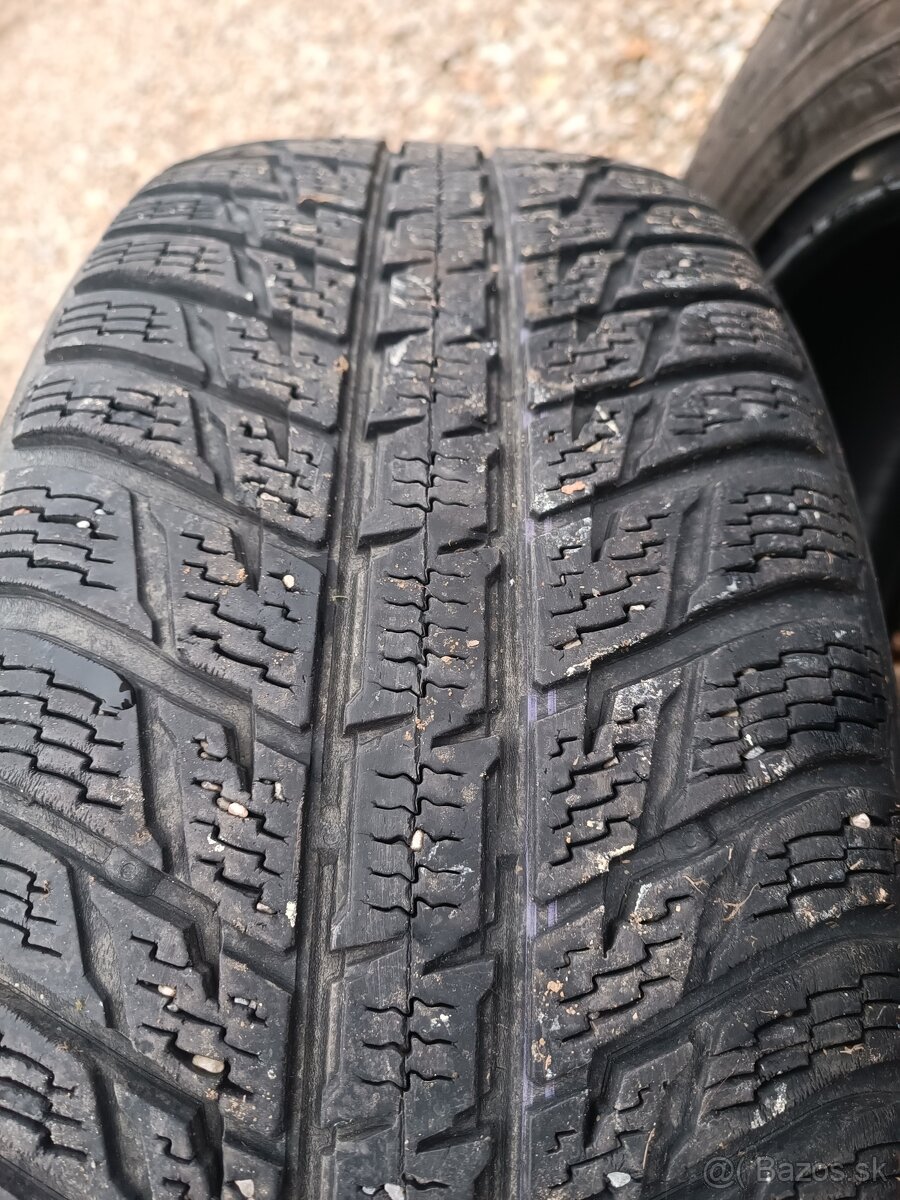 225/60 R17 - 3