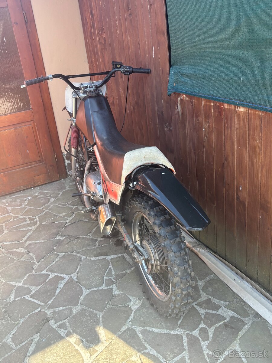 Jawa - cross