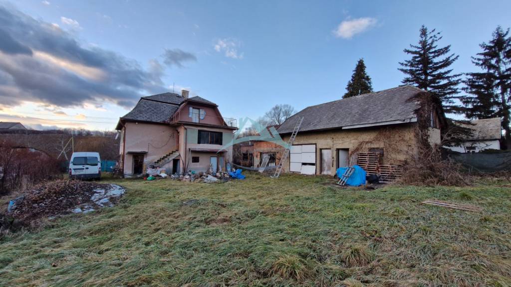 Rodinný dom s potenciálom na podnikanie v obci Malé Zlievce - 3