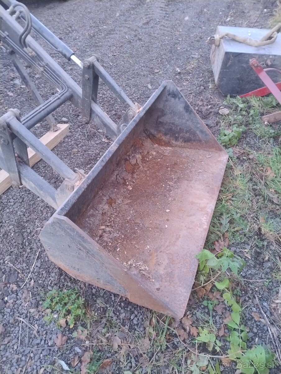 Nakladač České výroby na malotraktor - 3