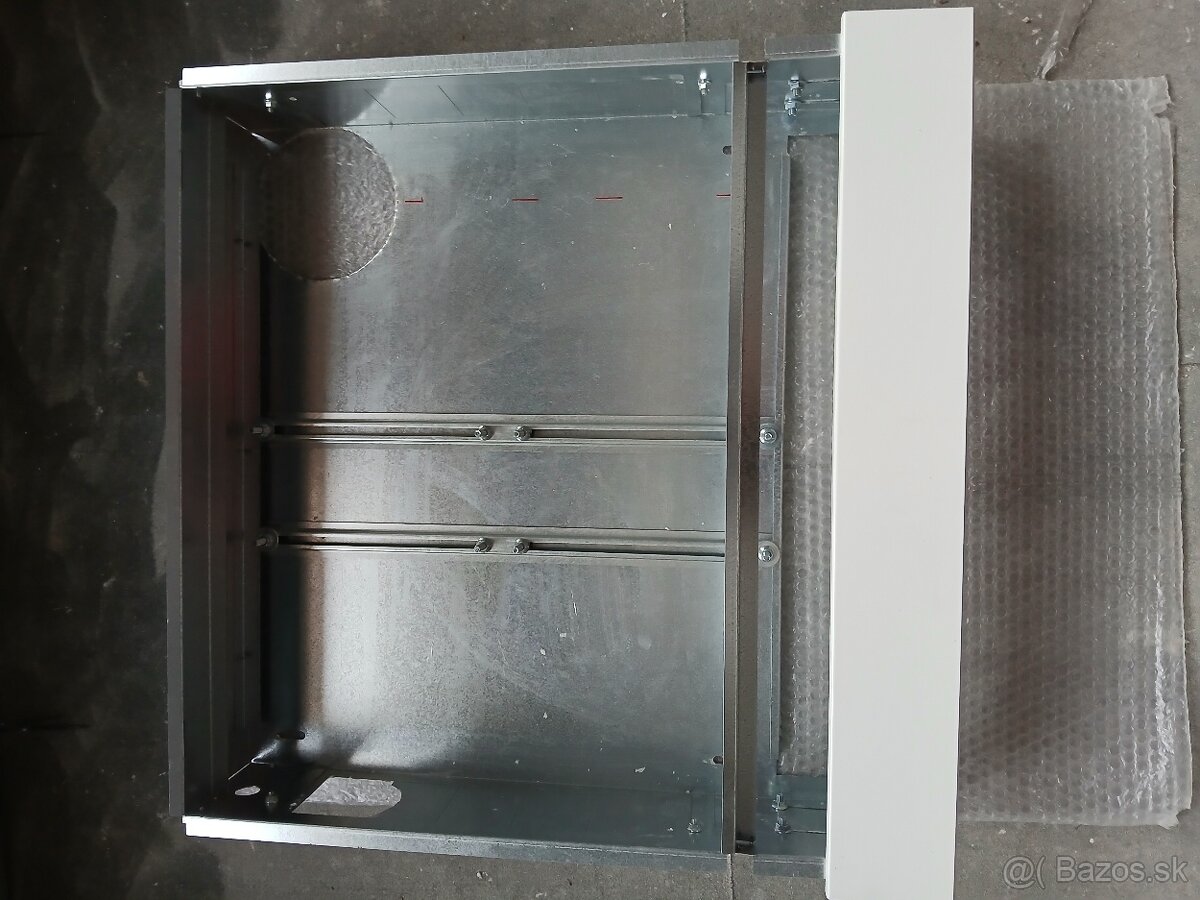 Skrinka rozdelovaca - 3