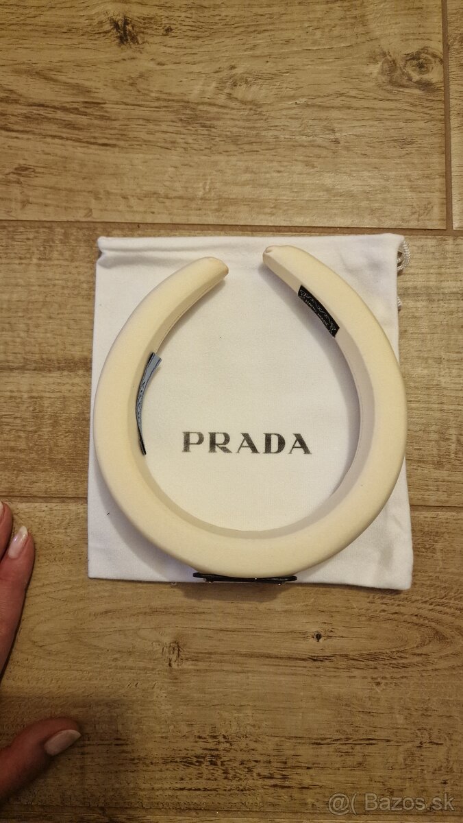 Prada čelenka - 3