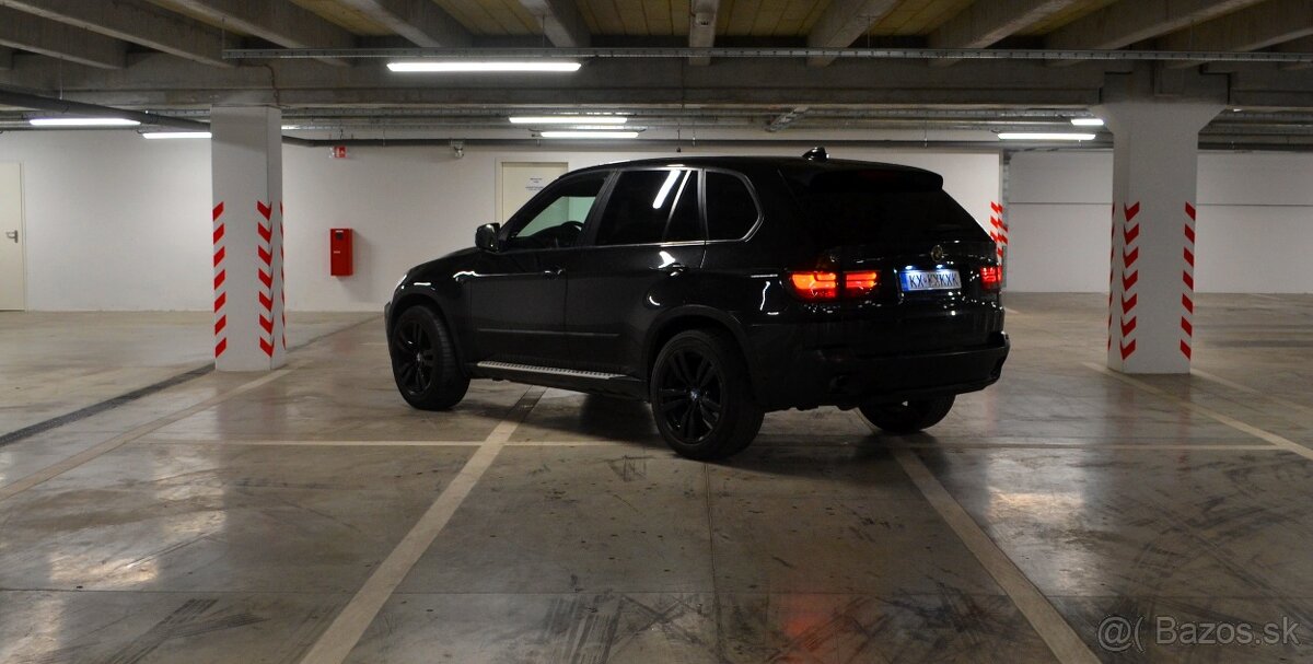 Predám / vymením BMW X5 E70 3.0si 200kw - - 3