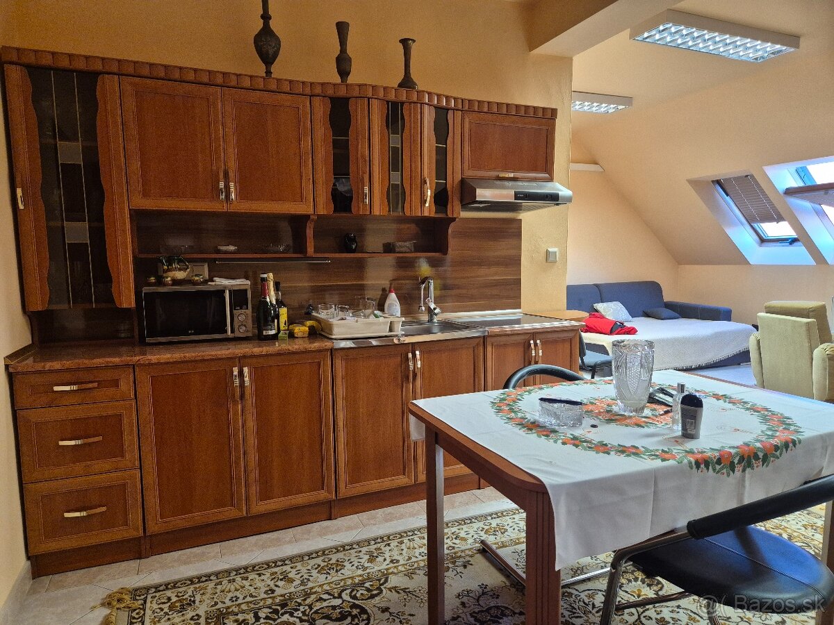 Kancelária do prenájmu v Nových Zámkoch. - 3