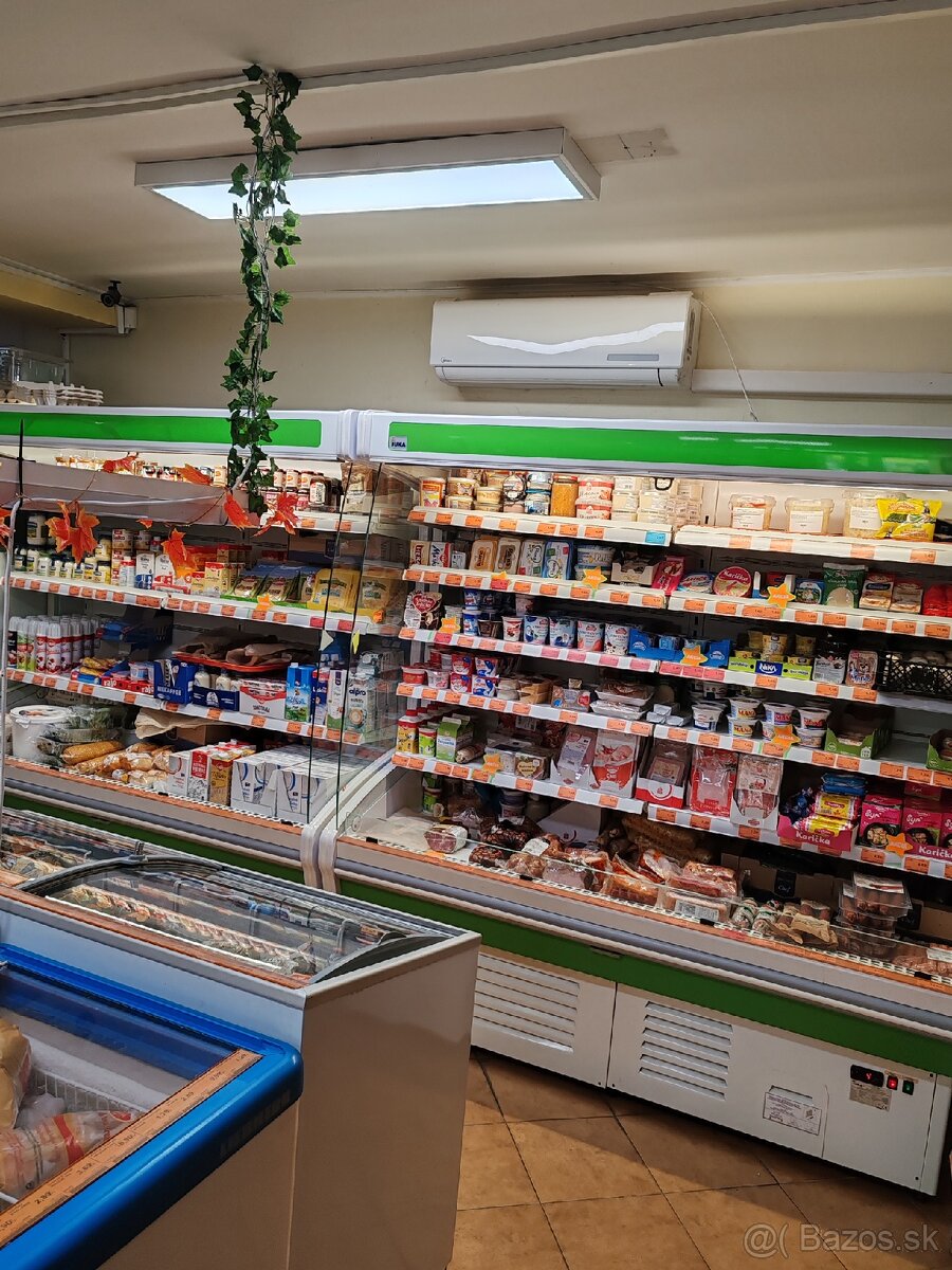 Chladiaca vitrina - 3