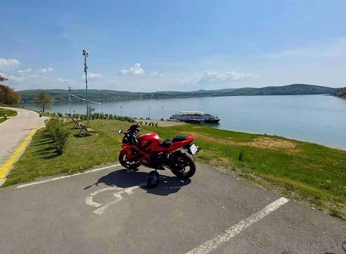 Honda CBR 600 f4i - 3