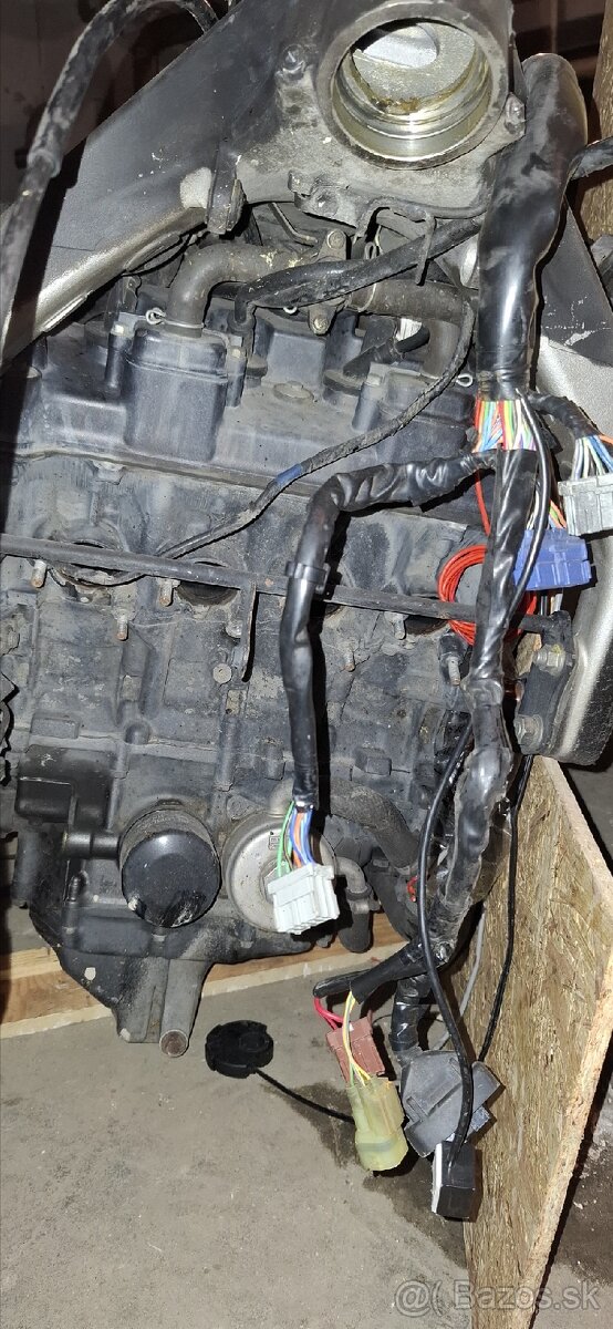 Honda Hornet CB600F motor PC41E - 3