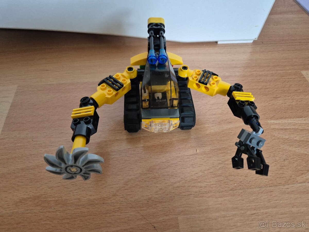 LEGO 7772 Lobster Strike - 3