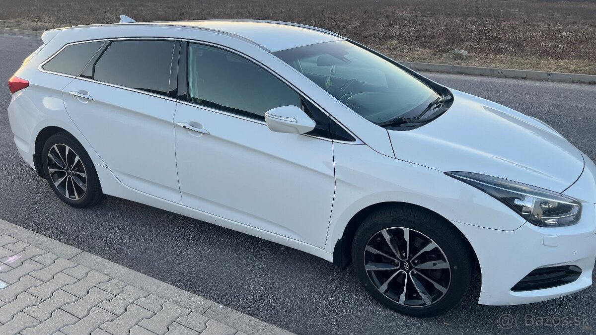 Hyundai i40 CW 1.7 CRDi Automat - 3