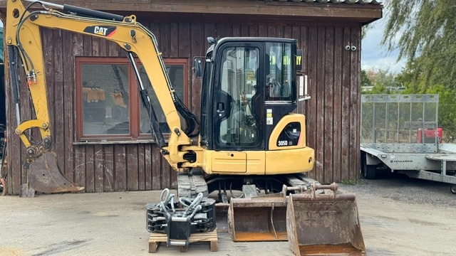 Pásový bagr CAT 305D CR - 3
