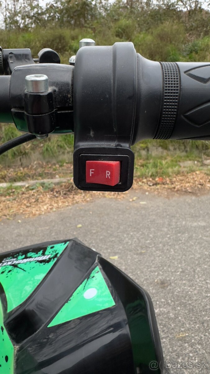 Detská Štvorkolka MiniRocket Renegade 1200W zelená