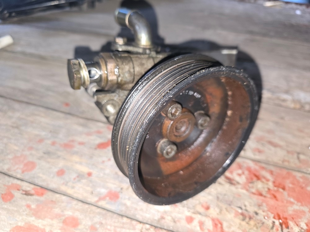 Servočerpadlo VW Bora 1J0422154B - 3