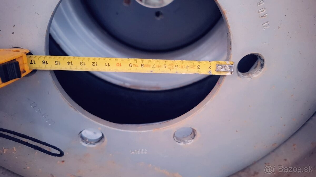 Predam pneumatiky s diskami rozmer 445/45 R19,5, - 3