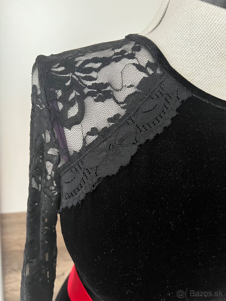 Čierne šaty veľkosť M a topánky - 3