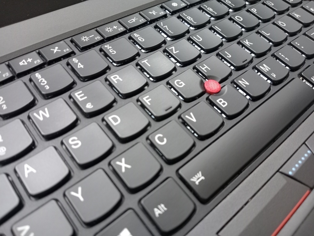 Lenovo thinkpad t460 ,Intel(R) Core™i5 , 8gb ram ,120gb ssd - 3