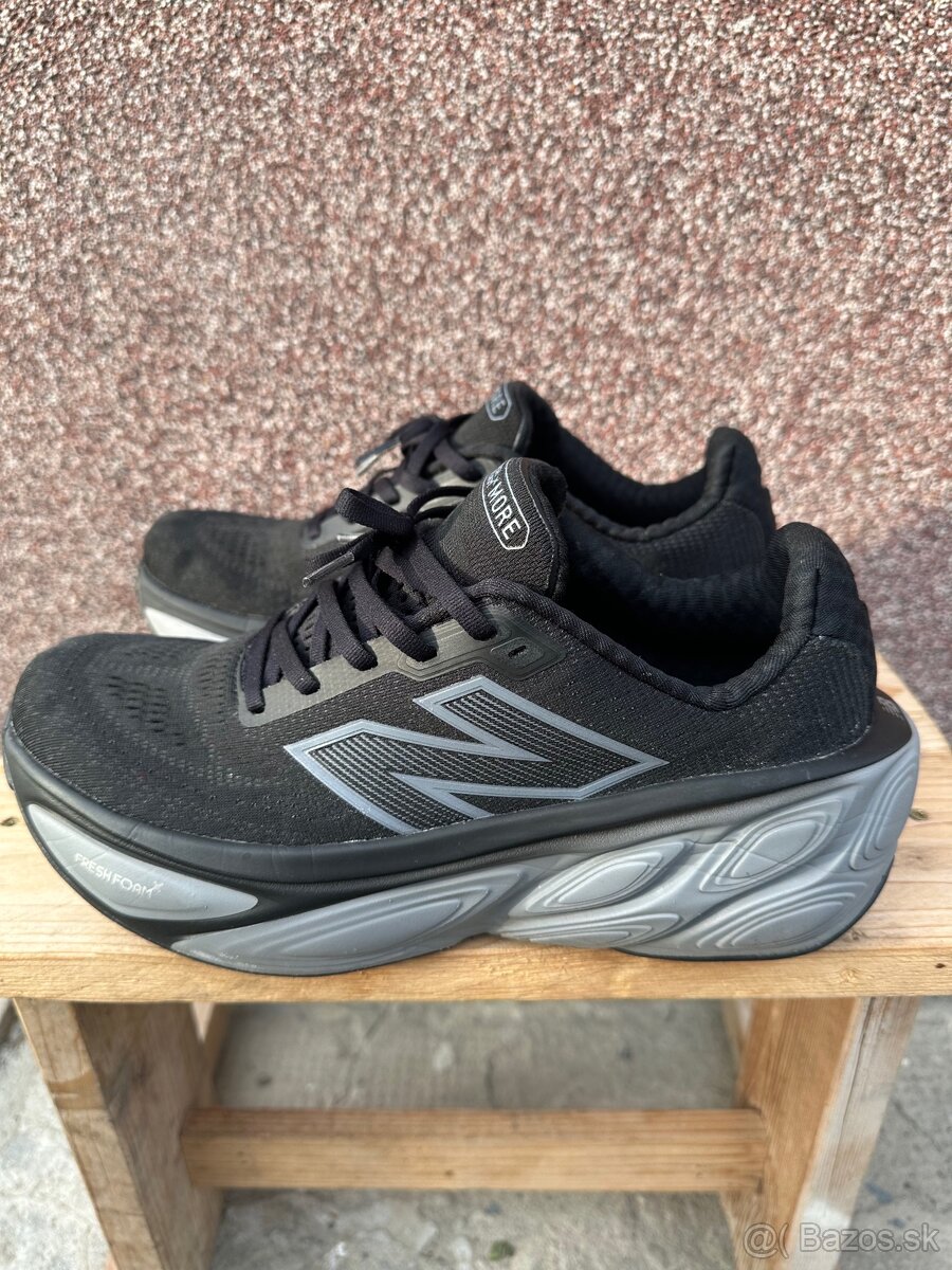 Bezecke tenisky New Balance More V5 - 3