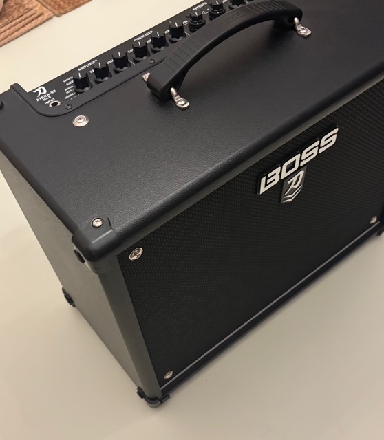 Boss Katana 50 MKII Modelingové gitarové kombo - 3