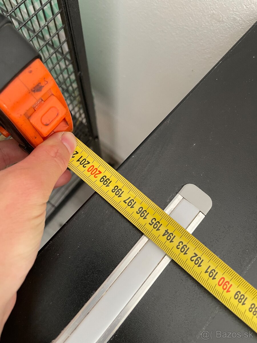 pocitacovy stôl - 3