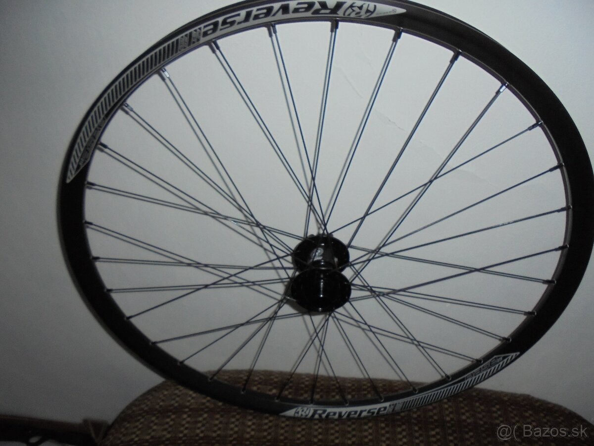 Predné Koleso Reverse Base 27,5 er. osa 20x110 mm. - 3