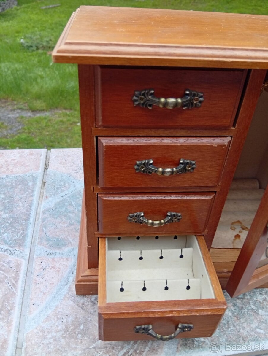 Šperkovnica - 3