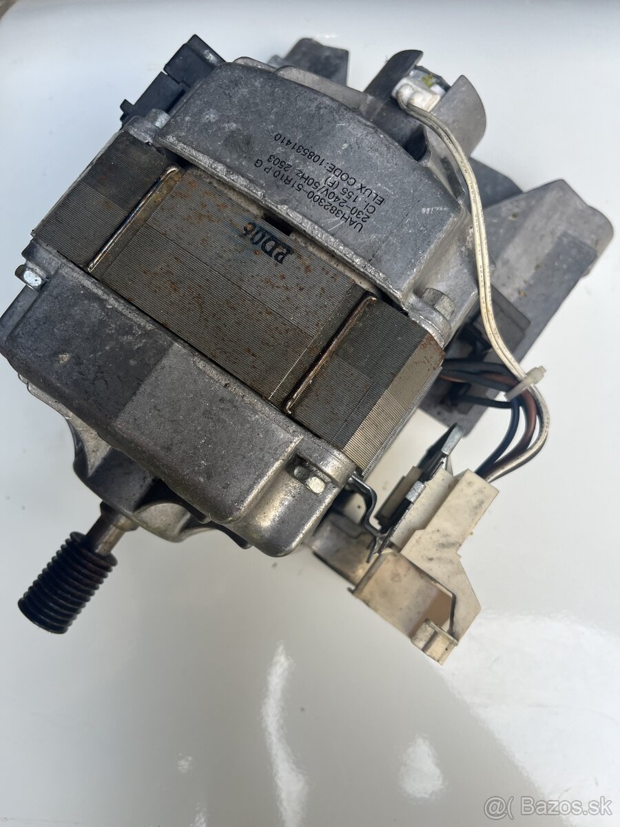 Práčka Electrolux elektromotor - 3