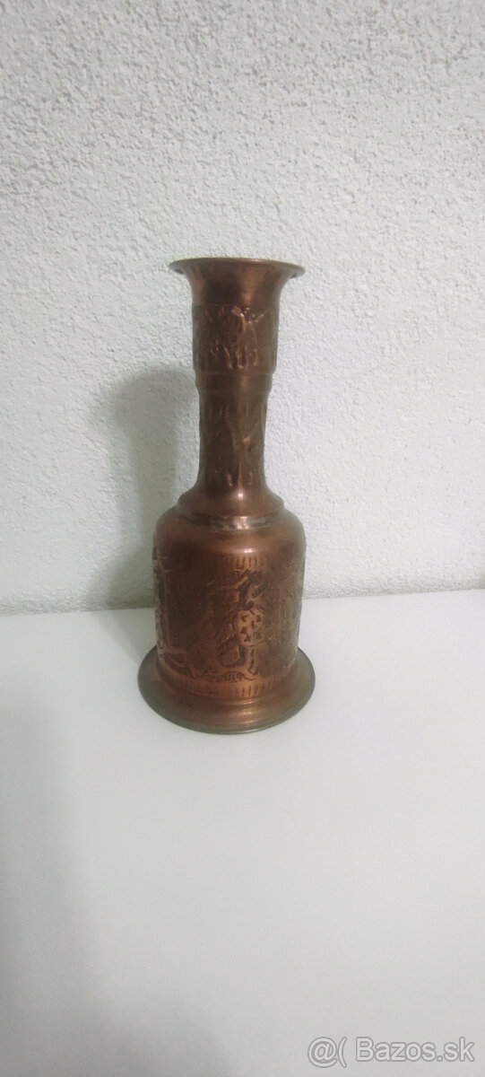 Predam medenú tepanú vázu. - 3